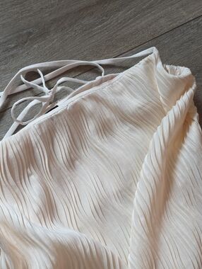 Dynamite Cream Pleated Wave Camisole